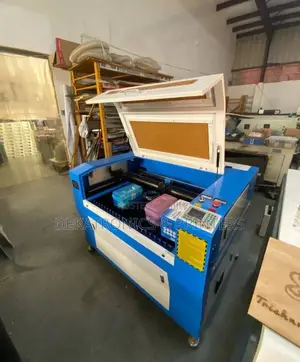 60cm by 90cm Co2 Laser Engraving/Cutting Machine