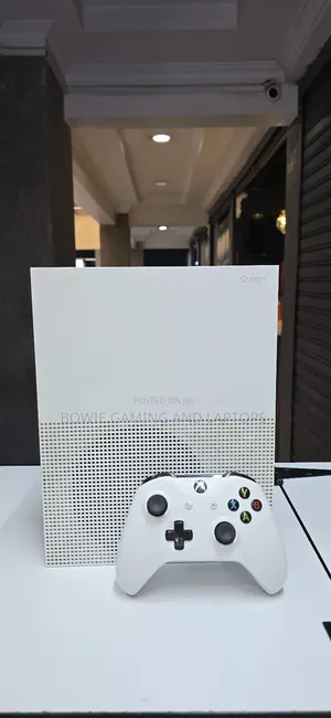 Xbox One S 500gb With Controller