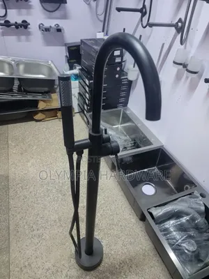 Standing Bath Mixer (Black)