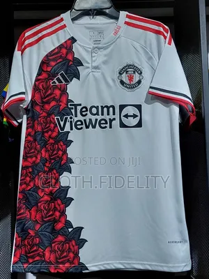 Manchester United White and Roses Concept Kit 2025.