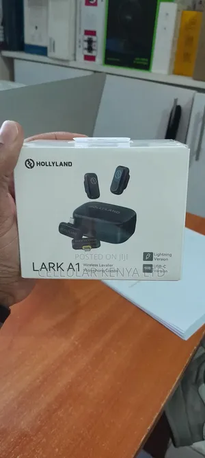 Hollyland Lark A1duo 2-Person Wireless Microphone