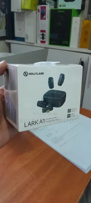 Hollyland Lark A1duo 2-Person Wireless Microphone