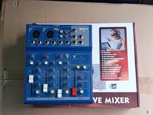 Max 4 Channel Studio Recording Live Mixer