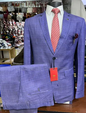 Elegant Men Checked Trouser Suit