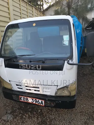 Isuzu NKR Water Boozer