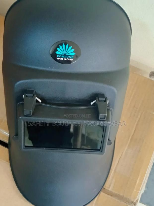 Welding Shield Maximum Lens Darkness - main view