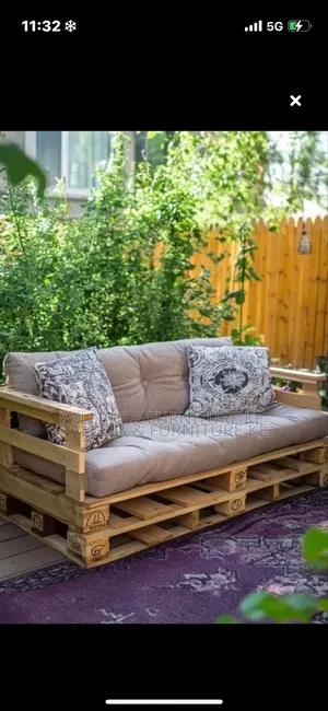 Pallets Sofa