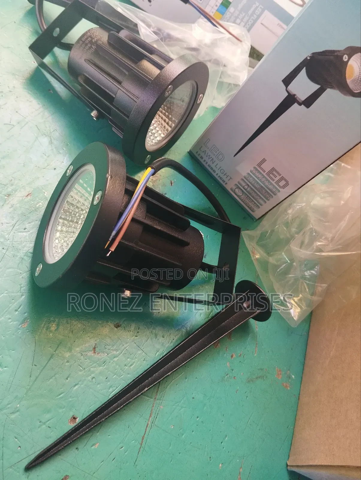 Spike Lights A.C 10 Walts