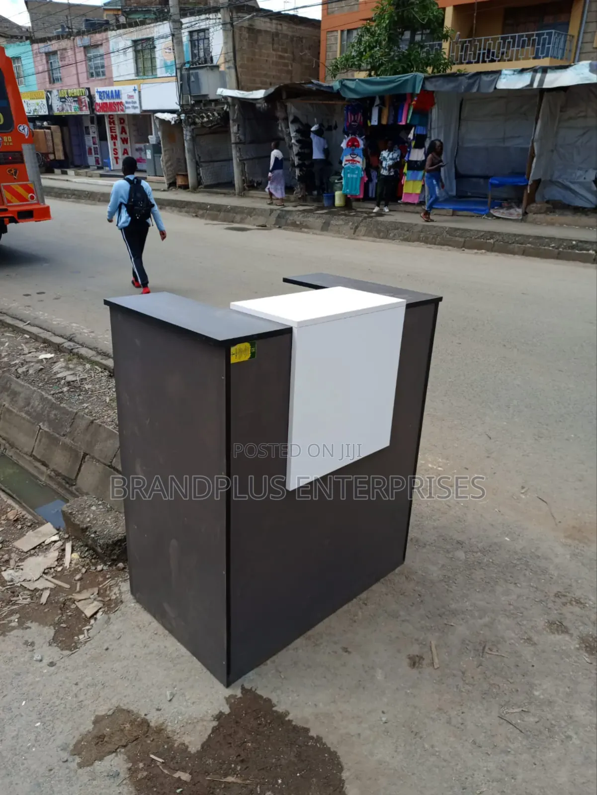 Executive Reception Desk