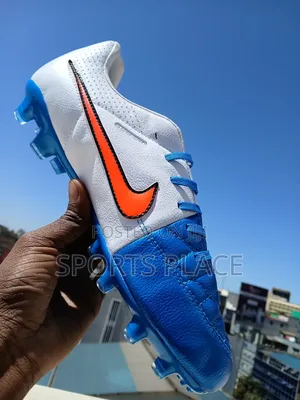 New Nike Legendary Tiempo Football Boots