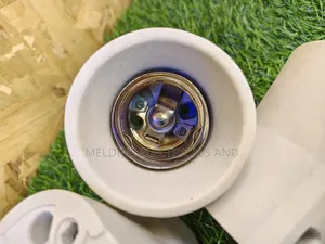 E40 Porcelain Holder