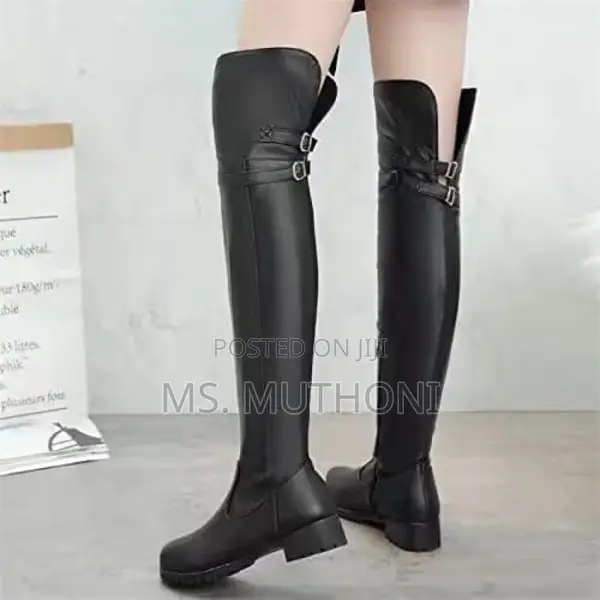 Ladies Trendy Back Strap Thighboots*