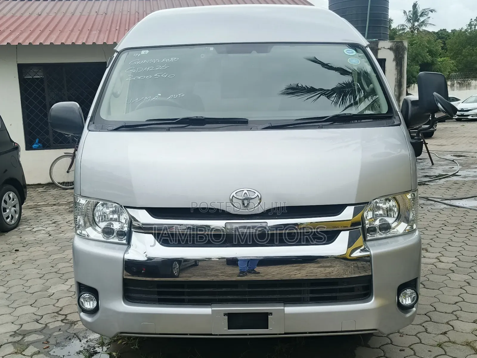 Toyota HiAce 2019 Silver
