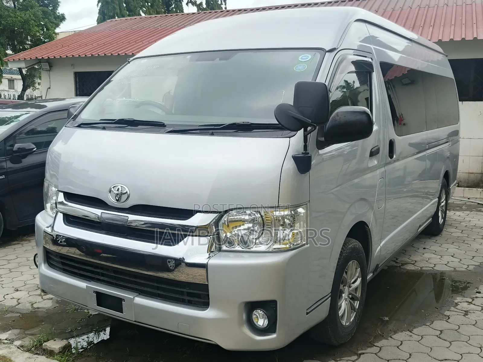 Toyota HiAce 2019 Silver