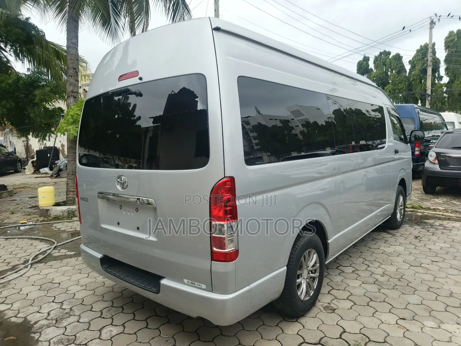 Toyota HiAce 2019 Silver