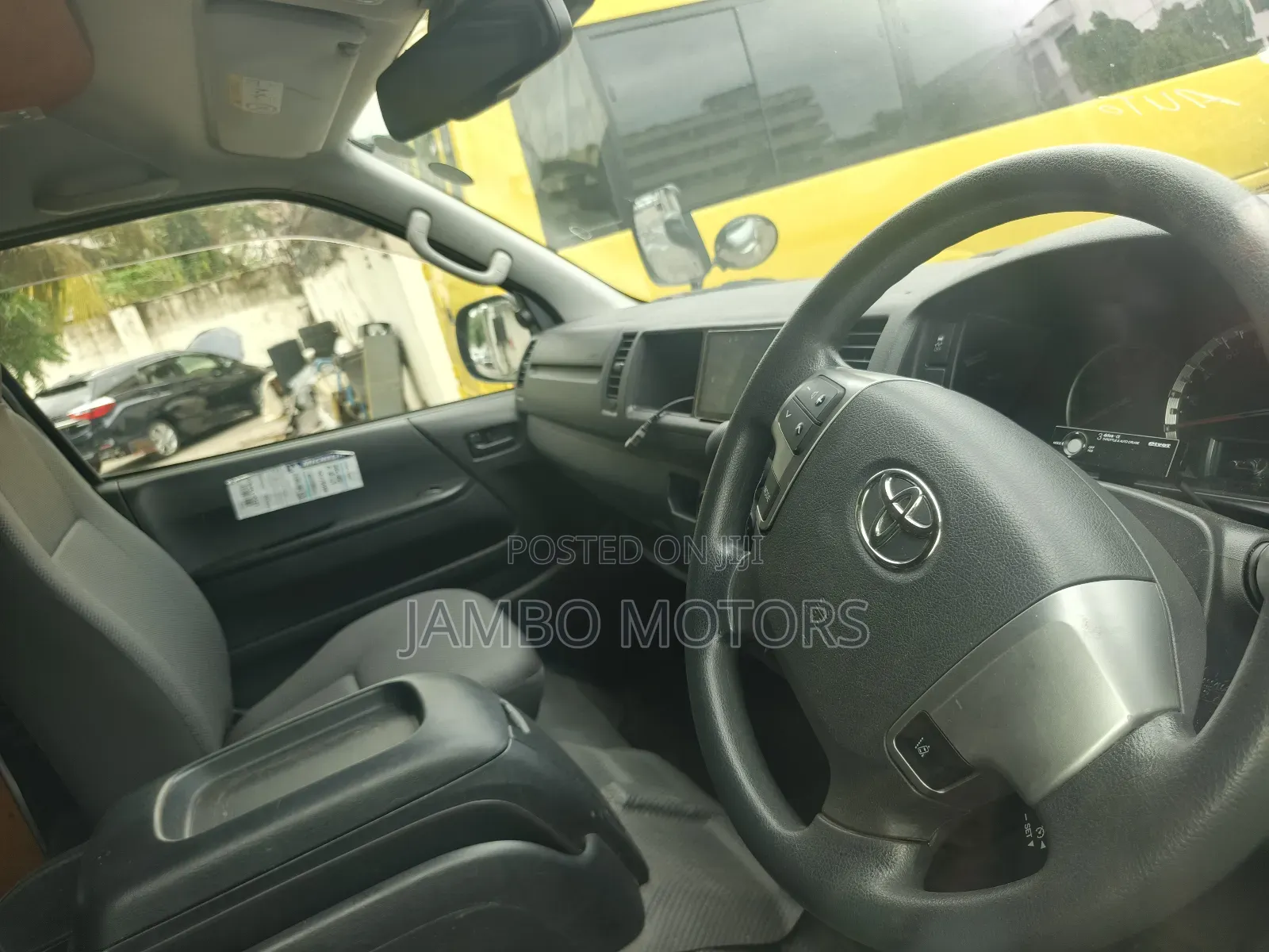 Toyota HiAce 2019 Silver