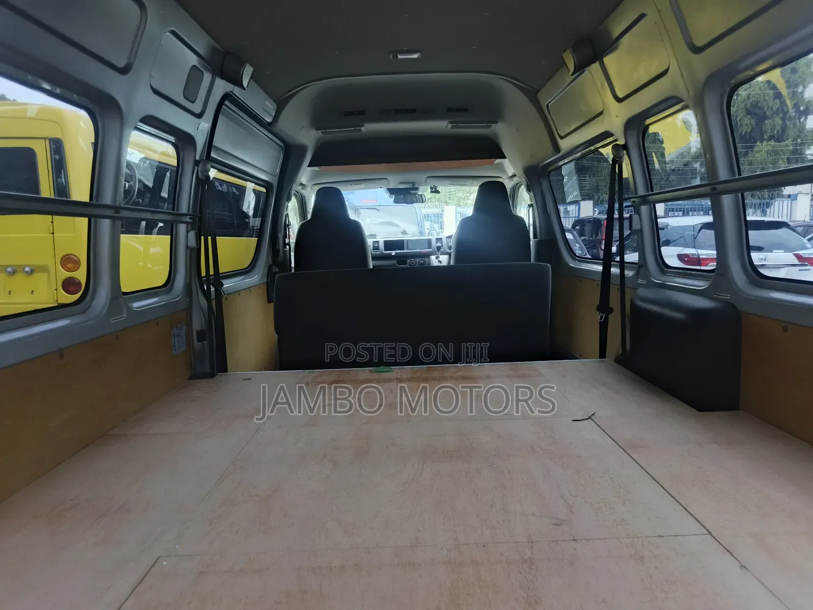 Toyota HiAce 2019 Silver