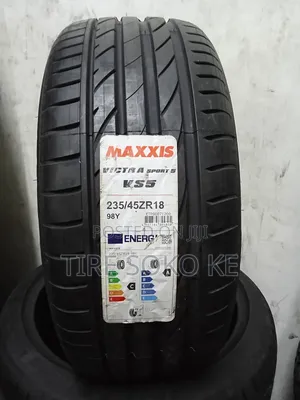 235/45r18 Maxxis Victra Sport