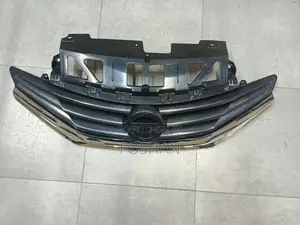 Note 2012 Grille