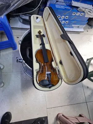 4/4 Violin Maple Leaf