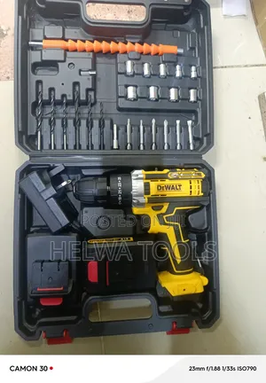 Cordless Drill/Dewalt
