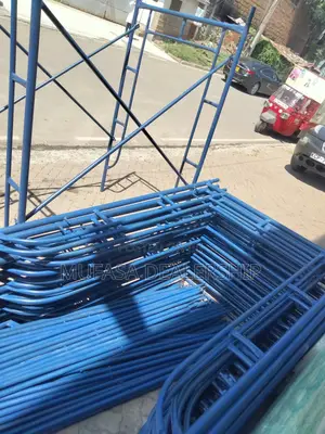 ~Titan Scaffolds Ladder~