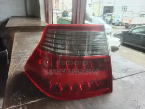 Ex Japan Toyota Crown 2005 Taillight