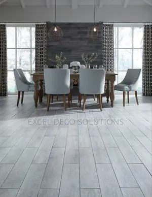 Easyplank Peel Stick Vinyl – Natural Hickory