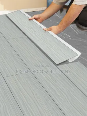 Snaplay Peel Stick Floor – Ivory Oak