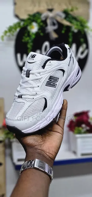 Unisex New Balance 530 Sneakers