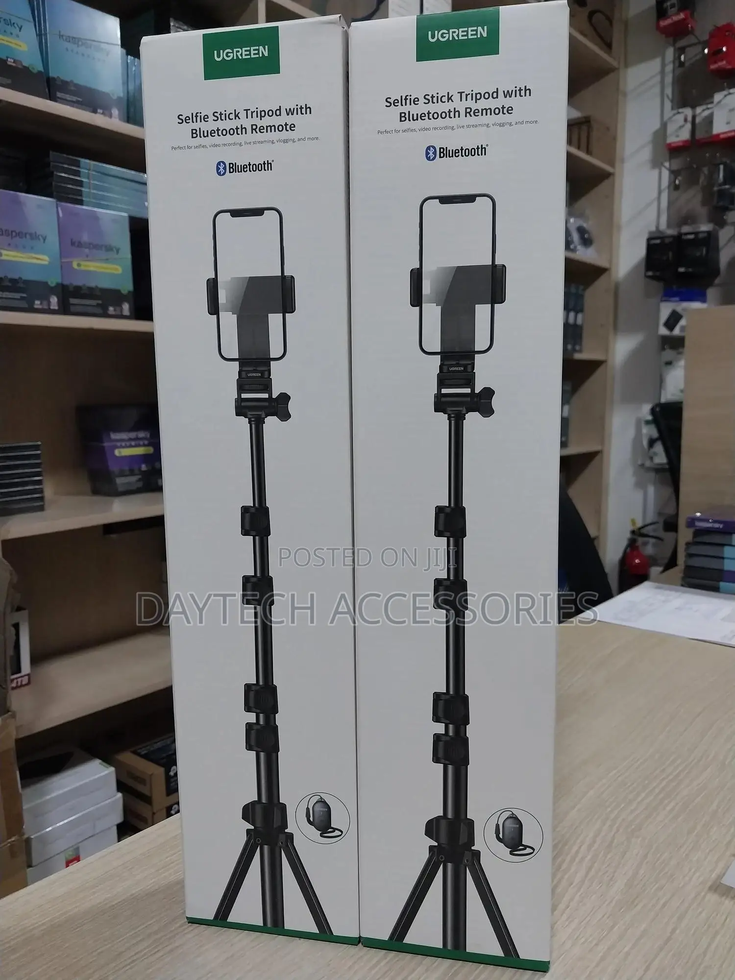 Ugreen Lp354 Selfie Stick Tripod With Bluetooth Remote