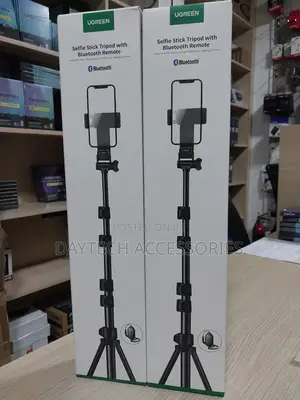 Ugreen Lp354 Selfie Stick Tripod With Bluetooth Remote