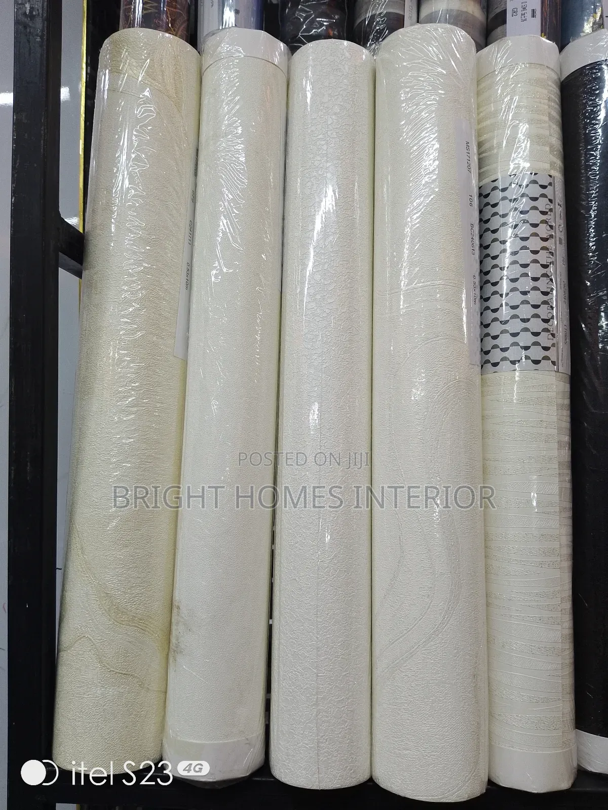 Plain White Wallpaper Available in Different Designs