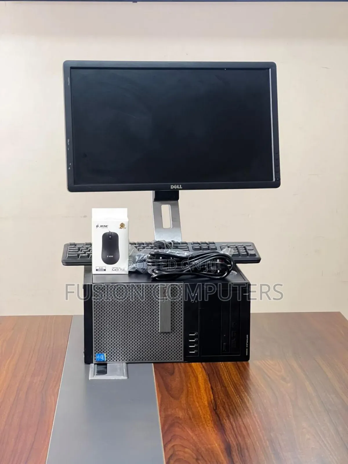 Desktop Computer Dell 4GB Intel HDD 500GB