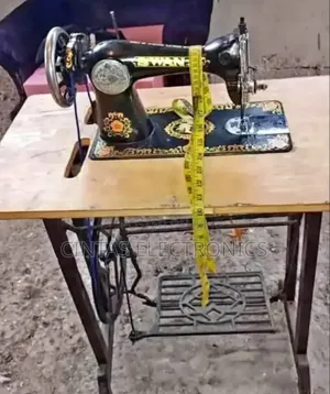 Swan Sewing Machine With Local Table