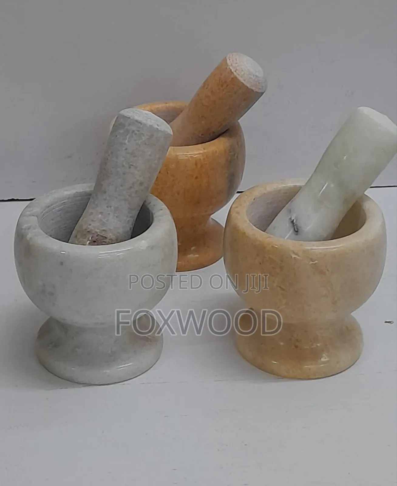 Manual Stone Grinder//Crushing Mortal and Pestle.
