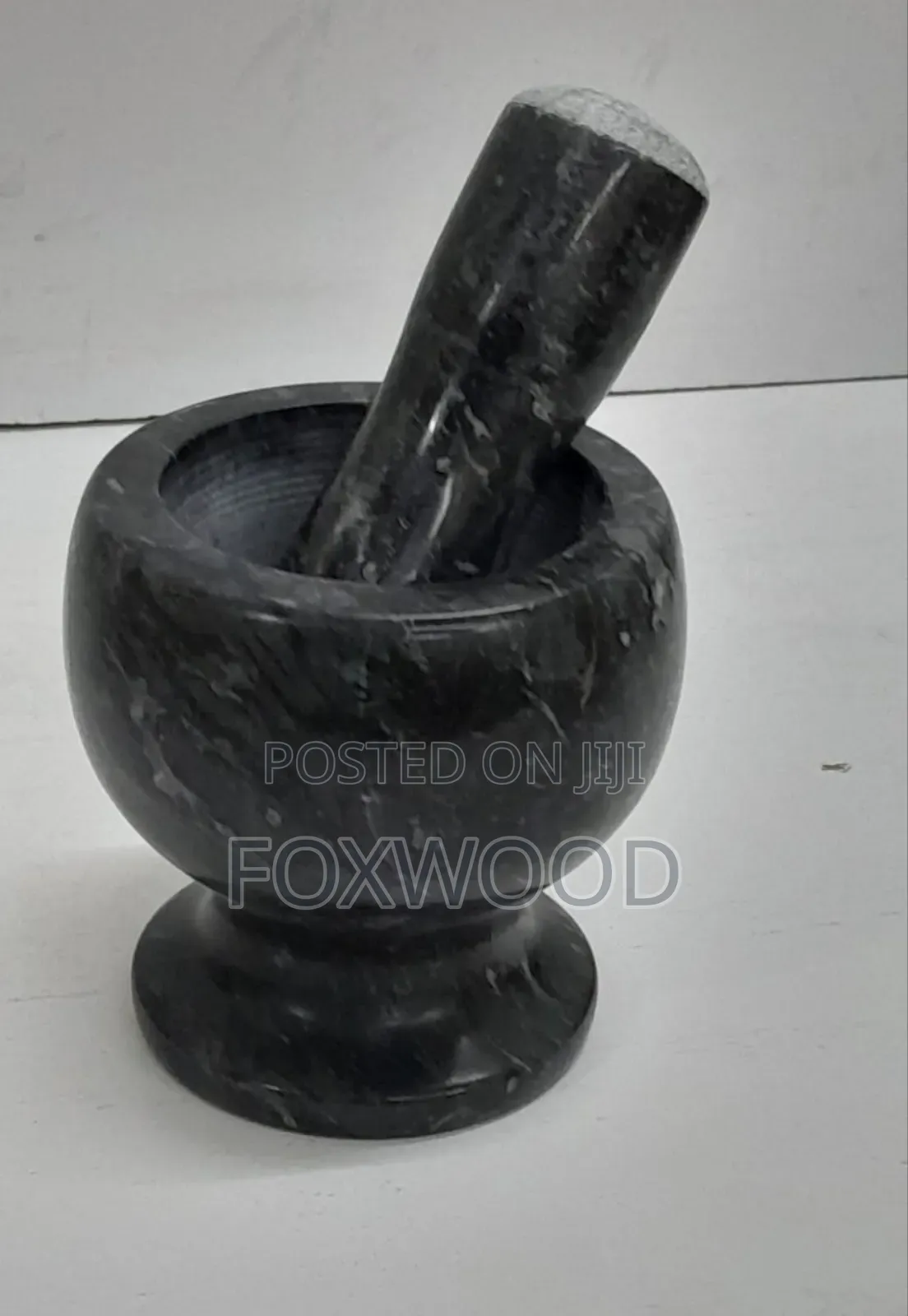 Manual Stone Grinder//Crushing Mortal and Pestle.