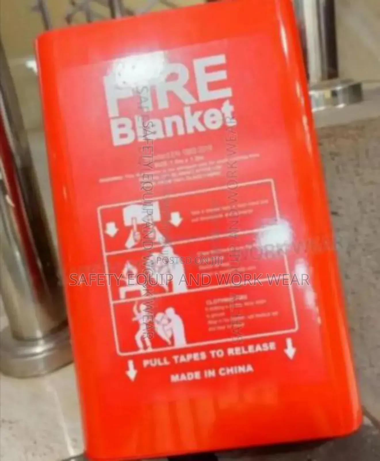 High Quality Fire Blanket For Instant Use.