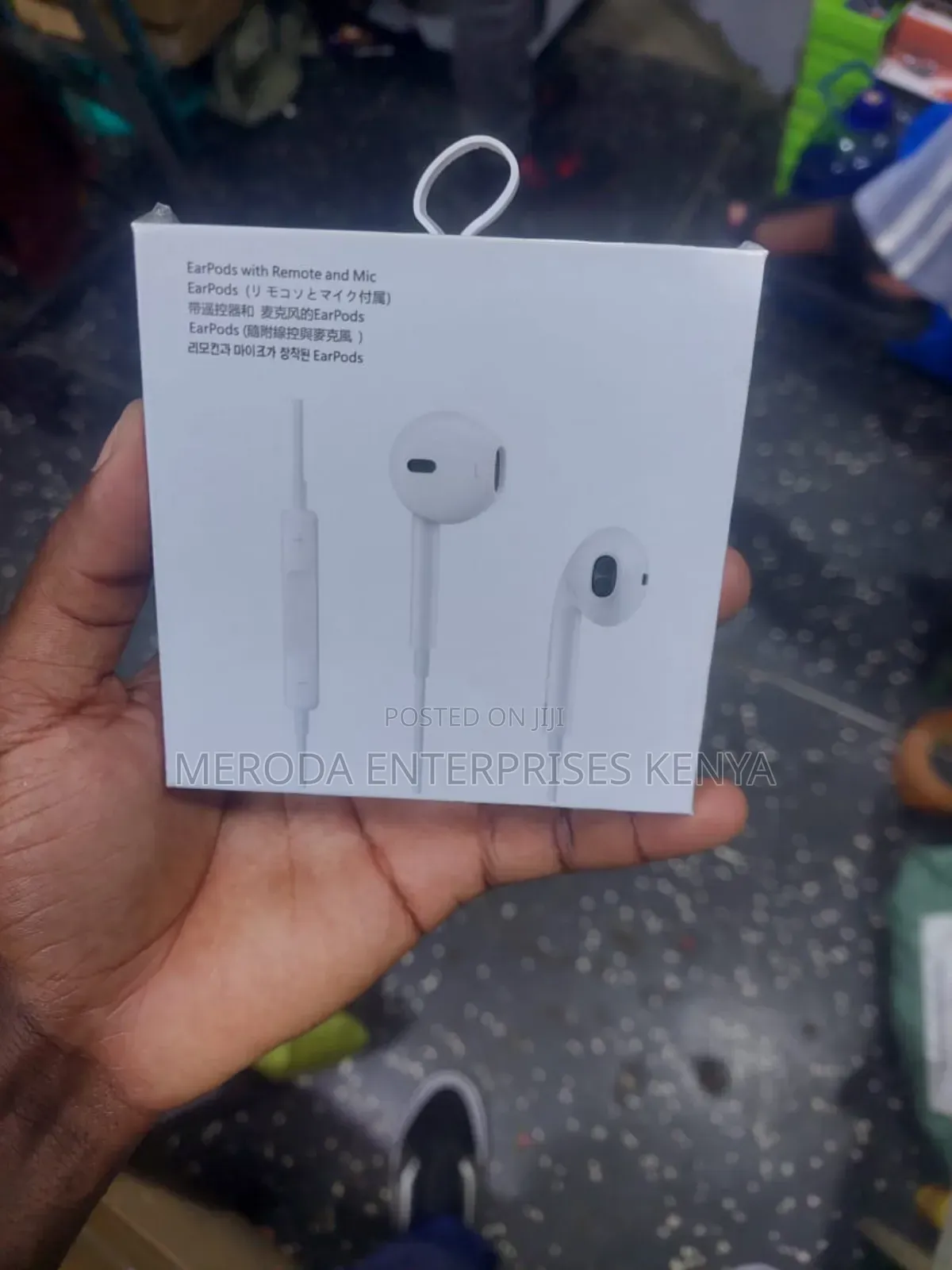 Stereo Flat Ear Headphones White