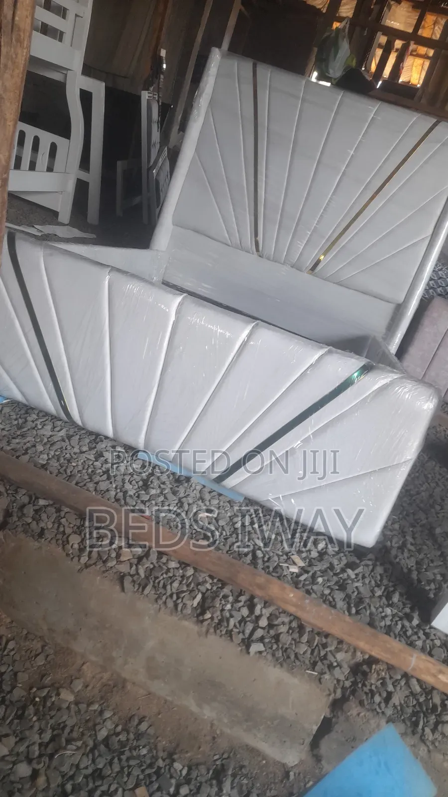 White Plain Chester Bed 5x6