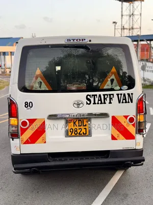 Toyota HiAce 2016 White
