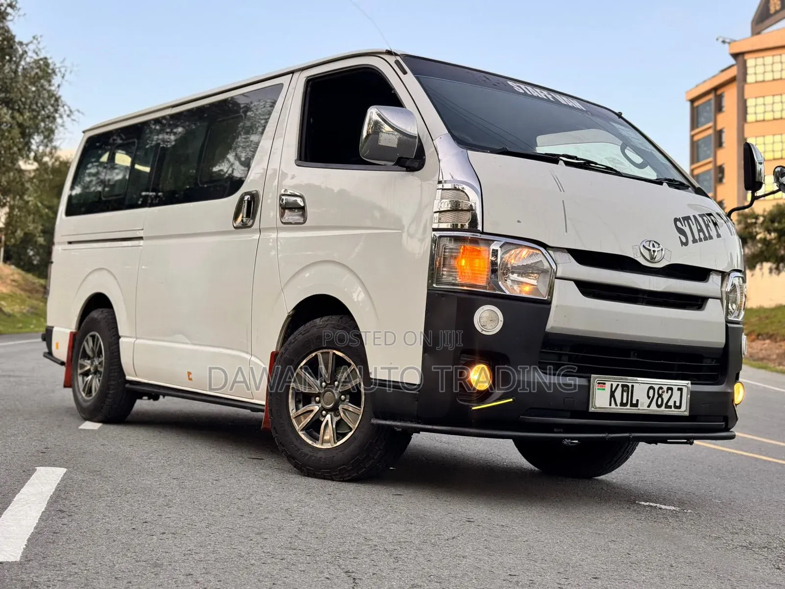 Toyota HiAce 2016 White