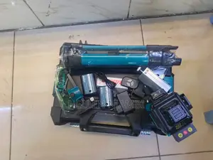 Makita 12lines Laser Level With Stand