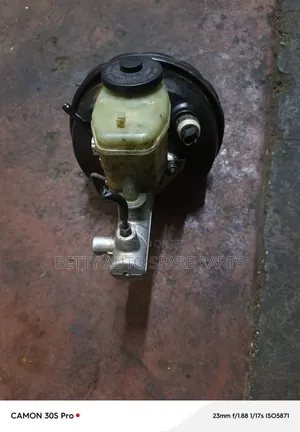 Toyota Prado 95 Brake Booster N Master Cylinder
