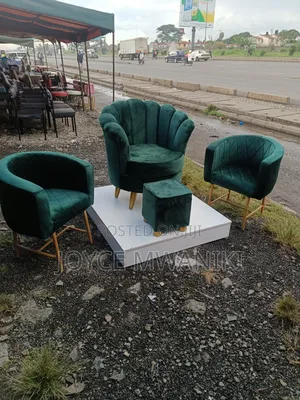 2 Manicure Seats and a Pedicure Set, Green 