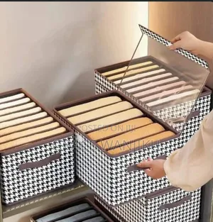 Non-Woven 7 Grid Wardrobe