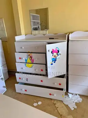 Storage Chest O Drawers