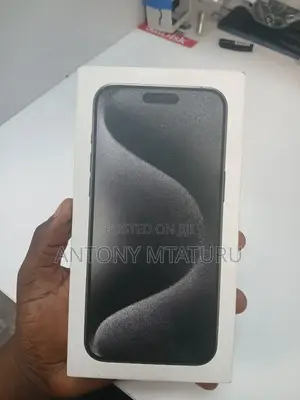 New Apple iPhone 15 Pro Max 512 GB Black