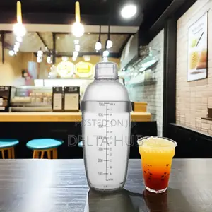 700ml Bar Shaker Plastic Cocktail Shaker Cup