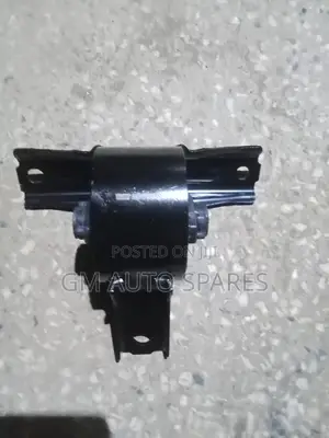Mitsubishi Outlander Engine Mount